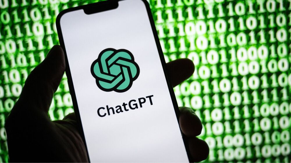 ChatGPT impulsa la productividad laboral, según el MIT