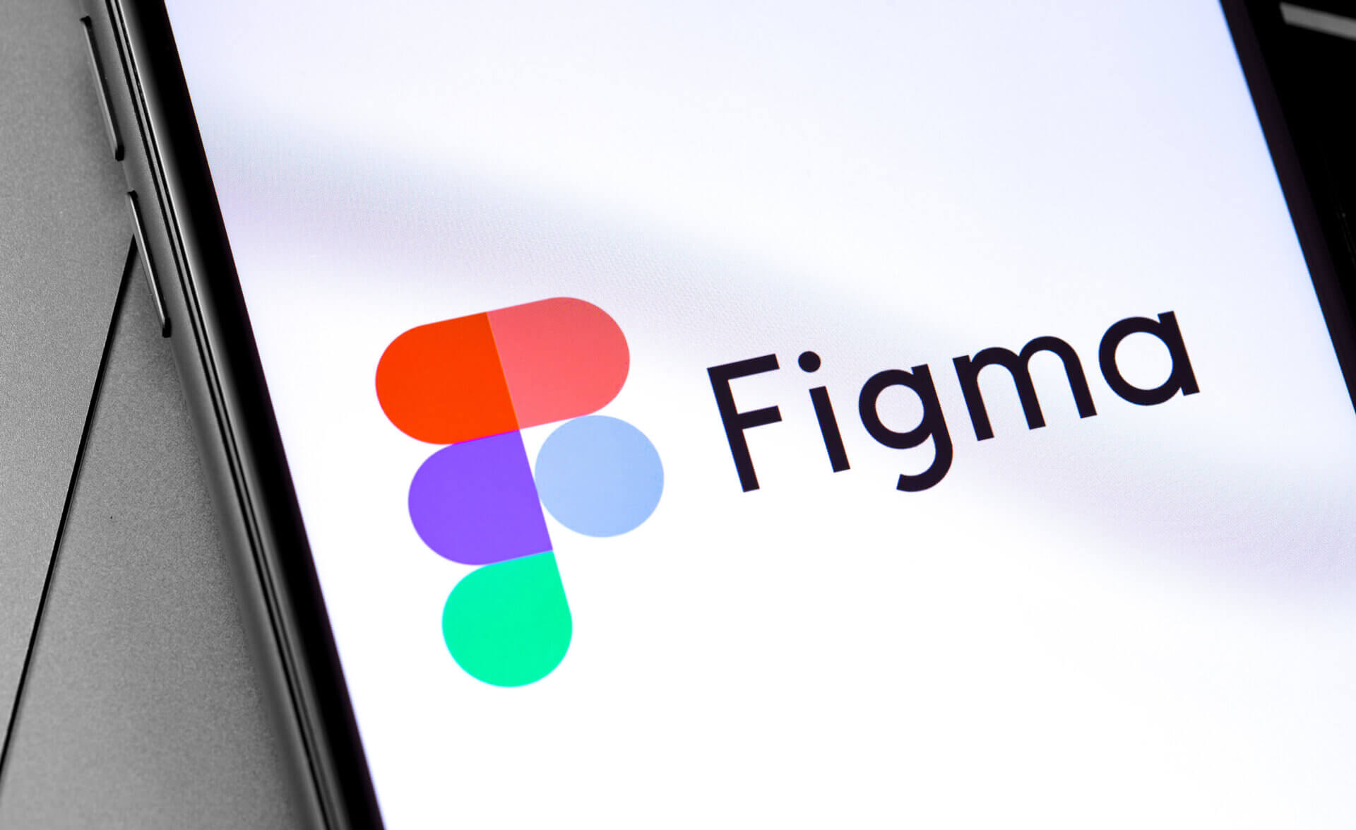 Figma pausa su nueva función de Inteligencia Artificial tras la polémica con Apple