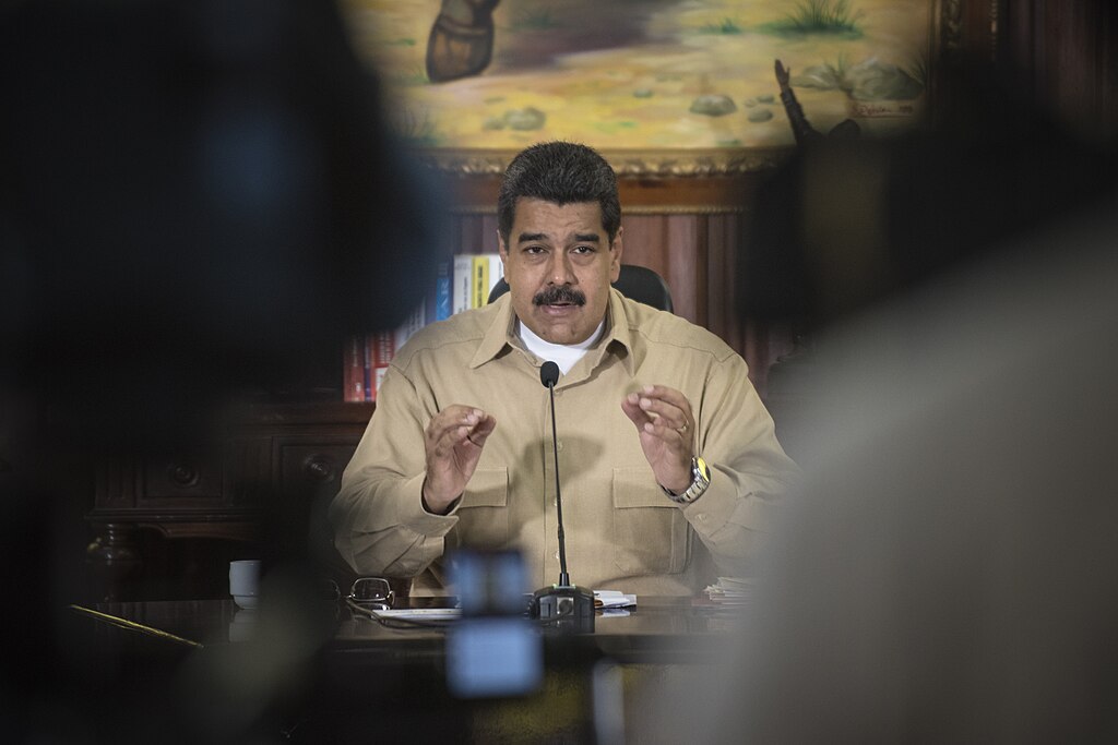 El último ataque de Maduro contra las redes sociales: Prohíbe X en Venezuela