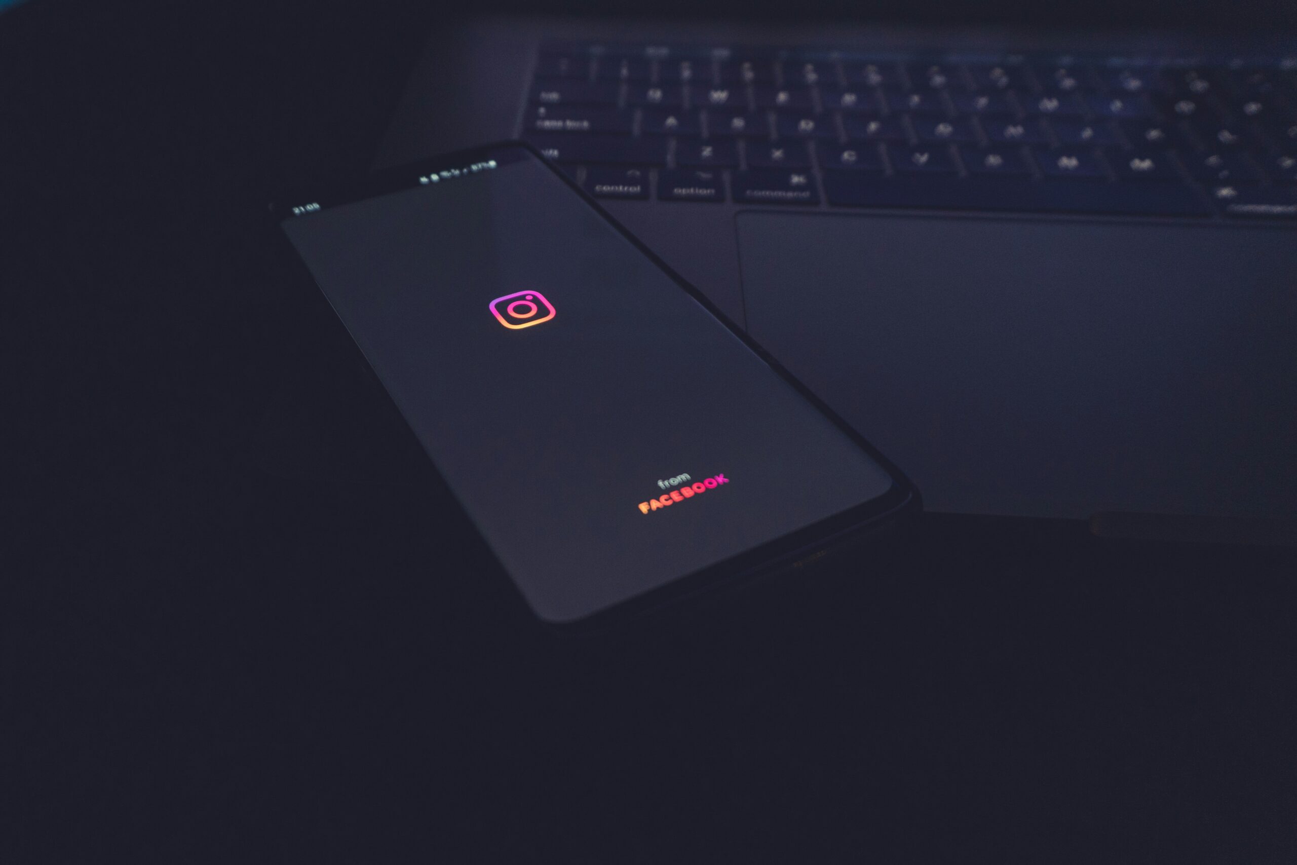 Instagram copia a X: ahora se podrán generar comentarios con IA